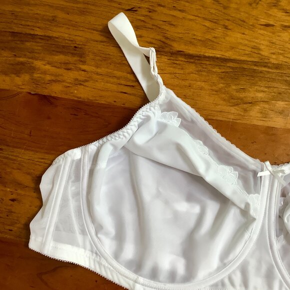 Bali Bra 50DDD Underwire White NWT - Picture 4 of 10
